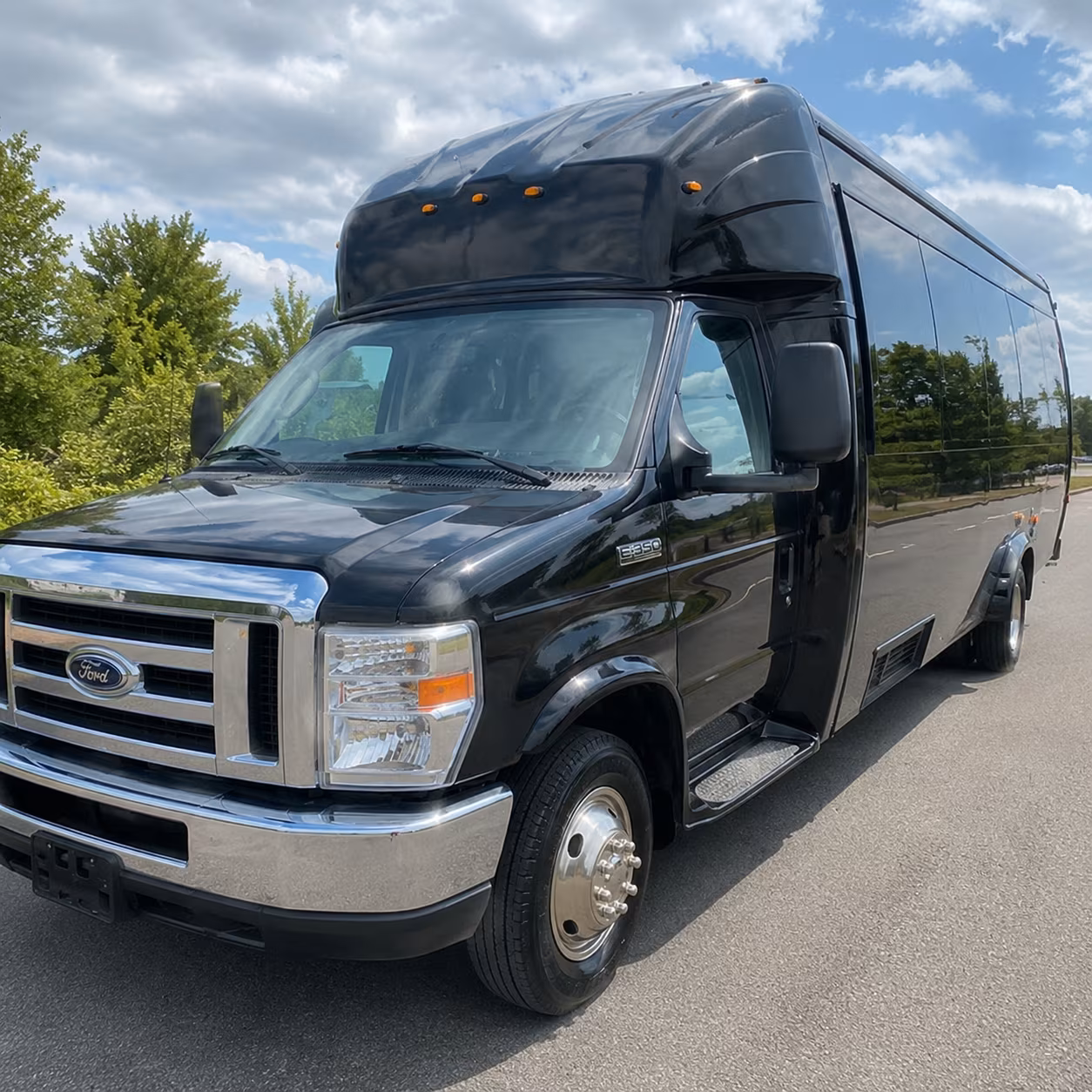 Colorado Springs Birthday, Sweet 16, & Quinceañera Party Bus Rentals