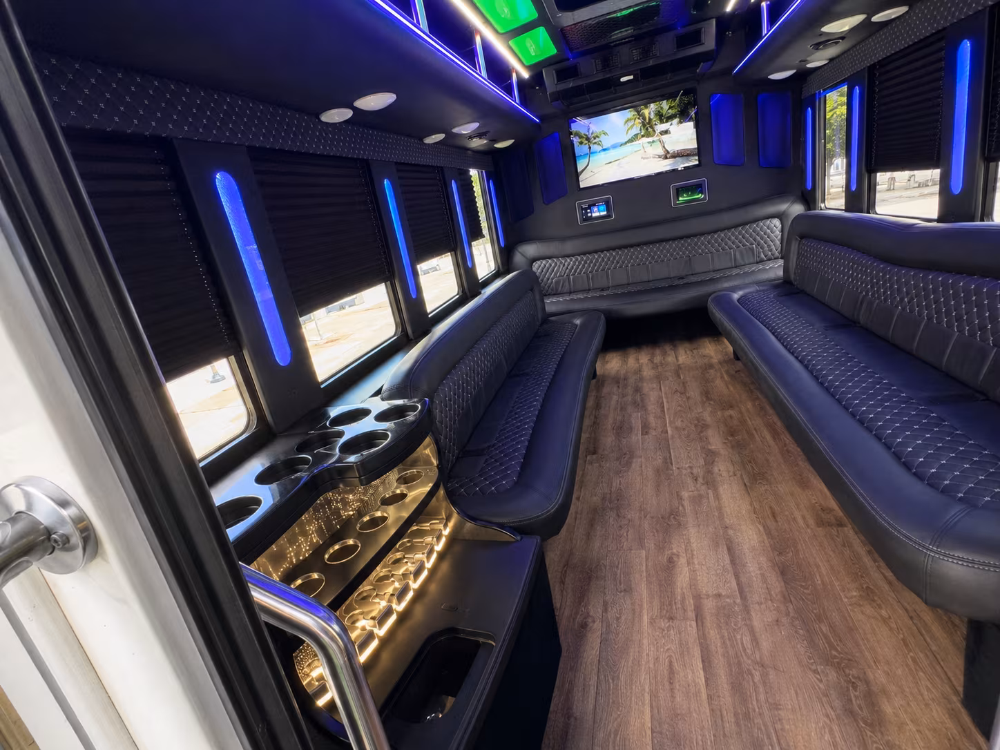 Colorado Springs Winery Tour & Pub Crawl Transportation