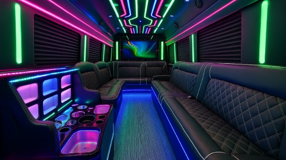 thornton 20 passenger party bus